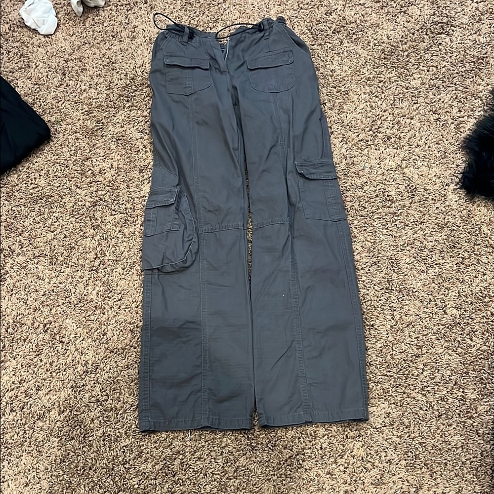 Brandy Melville Gray Cargo Jeans